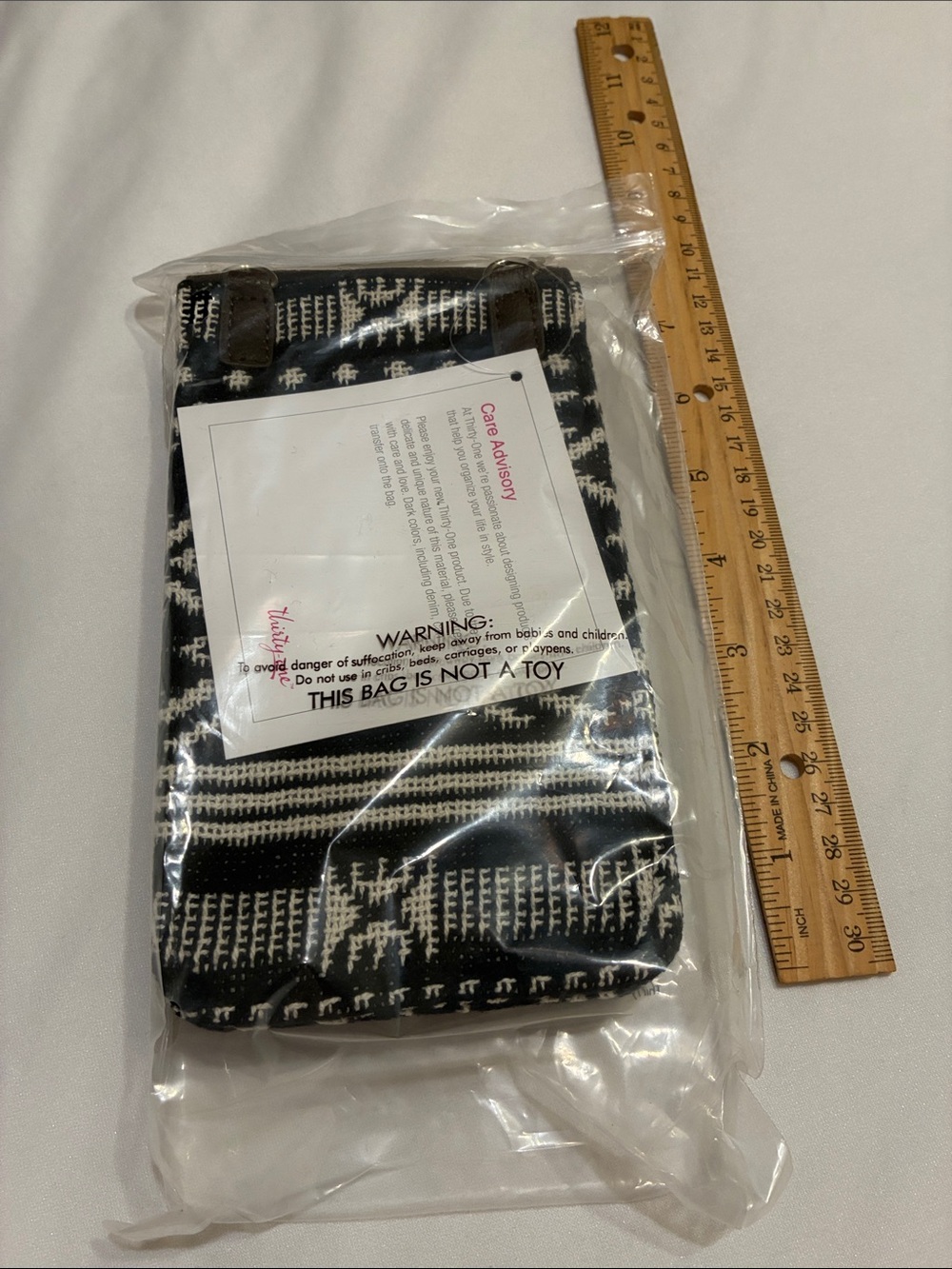 thirty-one Call Me Crossbody - Woven Rio Pattern - Picture 4 of 5